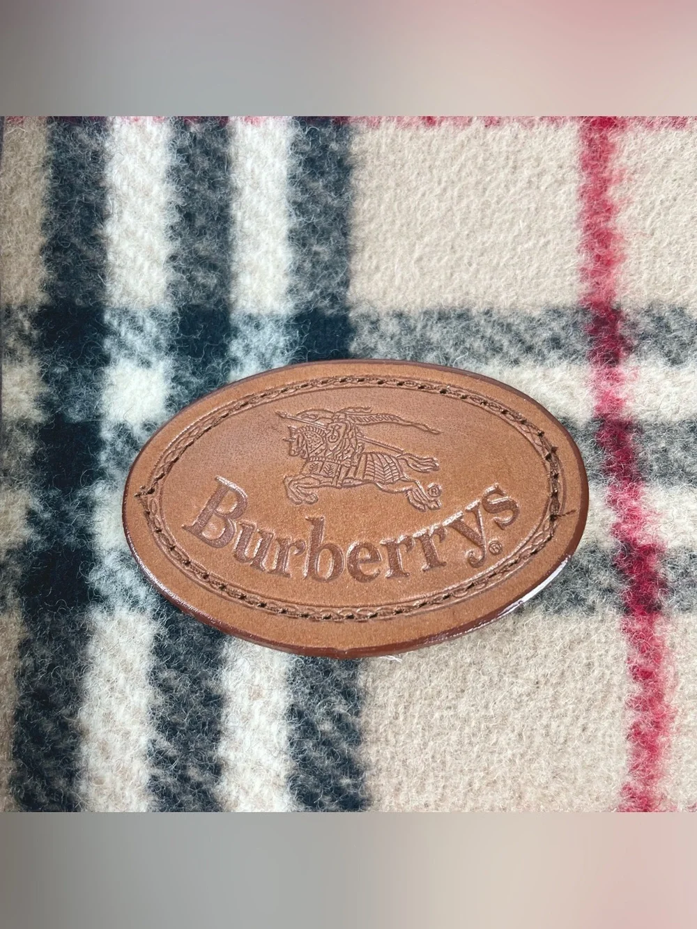 VTG Burberrys 12